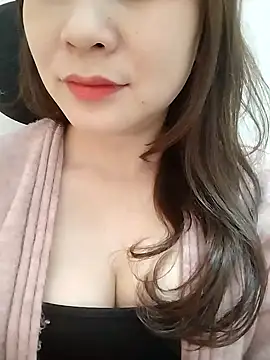 Girl Shy2000 online show from March 10, 2026, 4:05 am