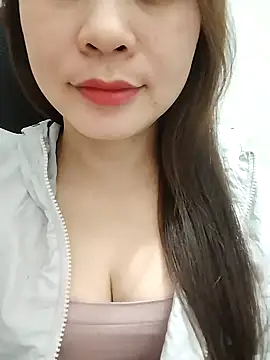 Girl Shy2000 online show from November 28, 2025, 12:16 pm