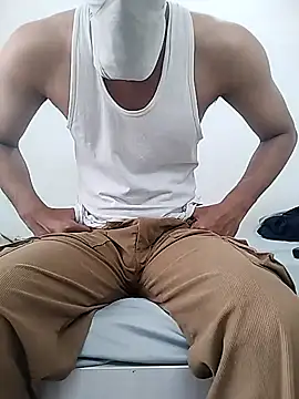 Snapshot of Ilhaamgrey chatting on October 4, 2025, 4:47 am Ilhaamgrey online show from October 4, 2025, 4:47 am