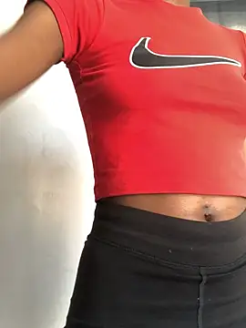 Snapshot of Caramel102004 chatting on February 20, 2026, 8:27 am Caramel102004 online show from February 20, 2026, 8:27 am