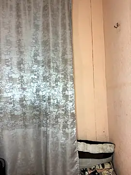 Snapshot of Caramel102004 chatting on January 12, 2026, 9:41 pm Caramel102004 online show from January 12, 2026, 9:41 pm