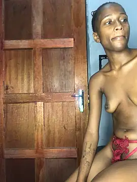 Snapshot of Caramel102004 chatting on February 26, 2026, 11:27 pm Caramel102004 online show from February 26, 2026, 11:27 pm