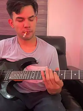 Moisesjrtapia online show from February 25, 2026, 9:14 pm