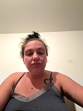 Eleanorxx online show from October 28, 2025, 9:03 pm