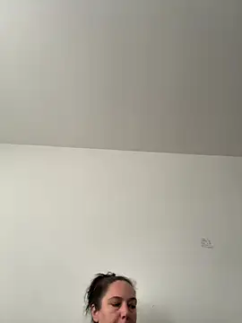 Eleanorxx online show from October 11, 2025, 1:01 pm