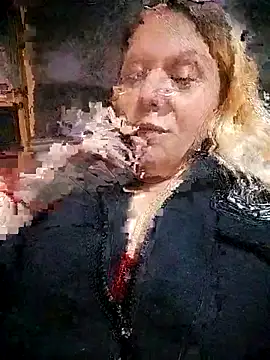 Snapshot of Fiona696 chatting on October 12, 2025, 10:05 am Fiona696 online show from October 12, 2025, 10:05 am