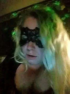 Snapshot of Fiona696 chatting on September 24, 2025, 6:03 pm Fiona696 online show from September 24, 2025, 6:03 pm