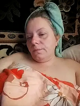 Snapshot of Fiona696 chatting on October 11, 2025, 9:54 am Fiona696 online show from October 11, 2025, 9:54 am