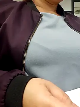 Kimkhaepretty online show from December 15, 2025, 6:30 am