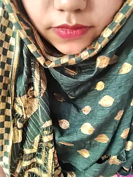 Miss Rose   online show from February 4, 2026, 6:47 pm