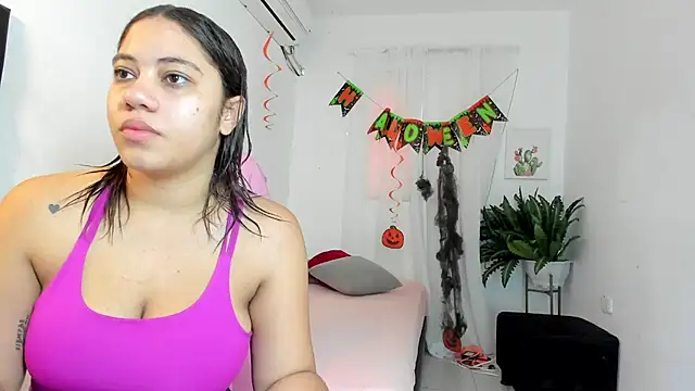 Snapshot of vanelope_smith chatting on October 22, 2025, 7:24 pm vanelope smith online show from October 22, 2025, 7:24 pm