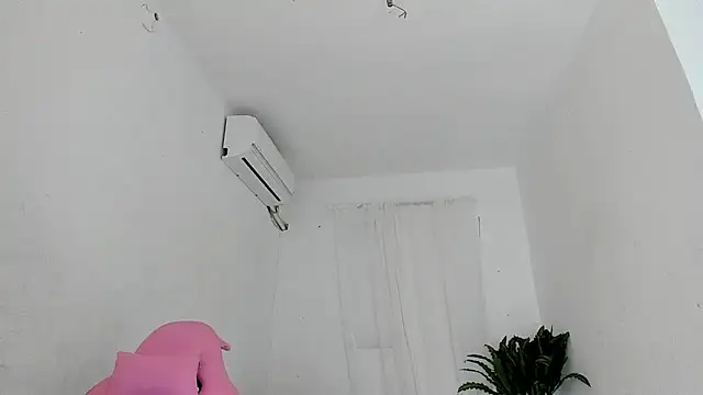 Snapshot of vanelope_smith chatting on November 23, 2025, 2:43 am vanelope smith online show from November 23, 2025, 2:43 am