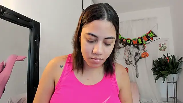 Snapshot of vanelope_smith chatting on October 27, 2025, 10:11 pm vanelope smith online show from October 27, 2025, 10:11 pm