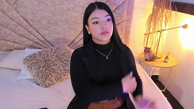 EmmaBlossom online show from December 16, 2025, 12:42 pm