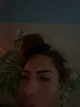 Naomi24herr online show from November 24, 2025, 2:55 am