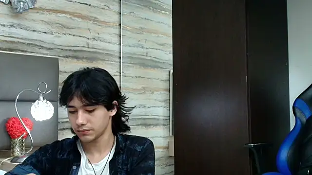 Lovers 21 online show from April 1, 2026, 3:52 am