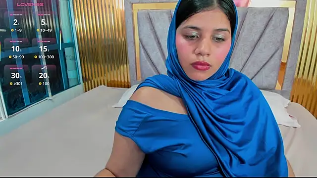 Snapshot of Amyra_Rasi chatting on November 26, 2025, 7:14 pm Amyra Rasi online show from November 26, 2025, 7:14 pm