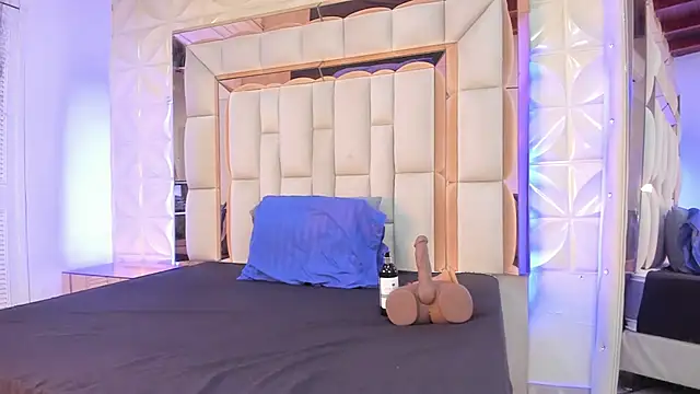 Snapshot of Sarah_Adamss chatting on November 23, 2025, 12:26 pm Sarah Adamss online show from November 23, 2025, 12:26 pm