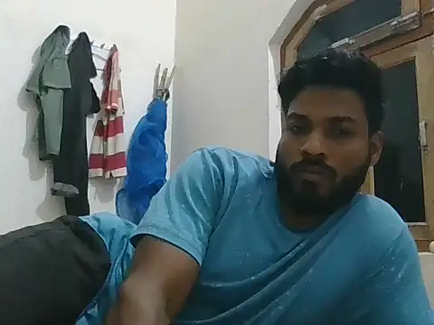 Snapshot of Raw12499 chatting on October 28, 2025, 2:49 pm Raw12499 online show from October 28, 2025, 2:49 pm