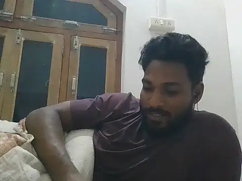 Snapshot of Raw12499 chatting on November 26, 2025, 4:40 pm Raw12499 online show from November 26, 2025, 4:40 pm