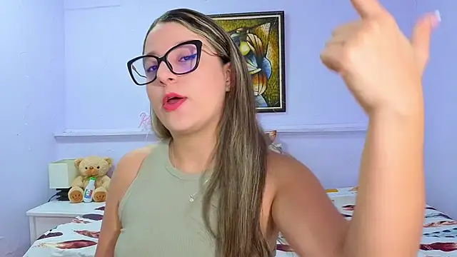 Snapshot of katiaa_lovv chatting on October 14, 2025, 11:55 am katiaa lovv online show from October 14, 2025, 11:55 am