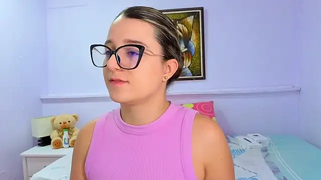 Snapshot of katiaa_lovv chatting on October 26, 2025, 1:11 pm katiaa lovv online show from October 26, 2025, 1:11 pm