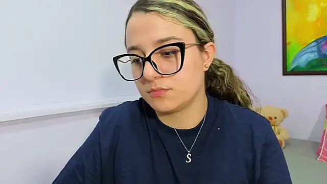 katiaa lovv online show from February 12, 2026, 12:10 am