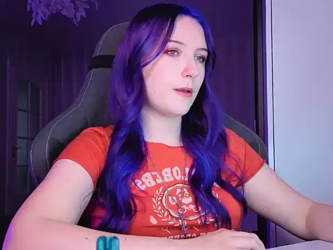 Snapshot of violet-siren-x chatting on July 21, 2026, 9:54 am violet-siren-x online show from July 21, 2026, 9:54 am