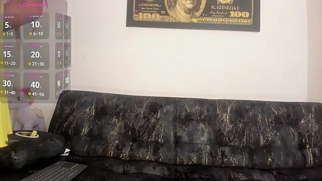 Snapshot of sofiaa_ferrer chatting on October 3, 2025, 3:02 pm sofiaa ferrer online show from October 3, 2025, 3:02 pm