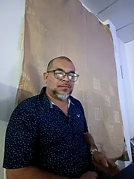 Snapshot of ANTHONYHOTT69 chatting on November 7, 2025, 10:24 pm ANTHONYHOTT69 online show from November 7, 2025, 10:24 pm