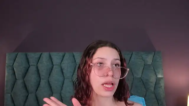 sophie blaake online show from February 28, 2026, 3:06 am