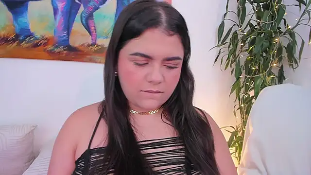 Snapshot of MissSofia_1 chatting on November 24, 2025, 2:33 am MissSofia 1 online show from November 24, 2025, 2:33 am