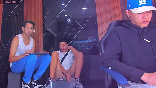 Stiben boy online show from November 29, 2025, 4:01 am