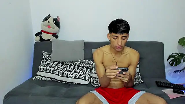 Snapshot of joe_foxx chatting on December 4, 2025, 12:04 pm joe foxx online show from December 4, 2025, 12:04 pm