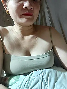 Snapshot of Paul-paul11 chatting on November 17, 2025, 10:30 am Paul-paul11 online show from November 17, 2025, 10:30 am