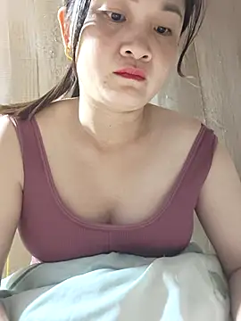 Snapshot of Paul-paul11 chatting on November 8, 2025, 6:11 pm Paul-paul11 online show from November 8, 2025, 6:11 pm