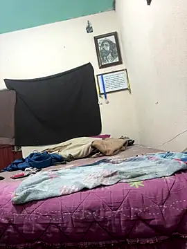 Snapshot of Sk3m_veryhot chatting on December 14, 2025, 3:24 am Sk3m veryhot online show from December 14, 2025, 3:24 am