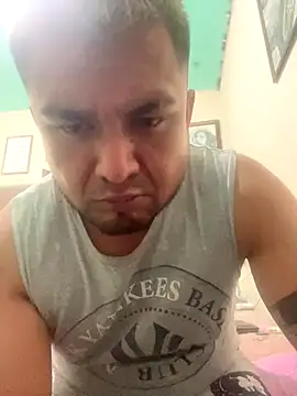 Snapshot of Sk3m_veryhot chatting on December 4, 2025, 7:29 am Sk3m veryhot online show from December 4, 2025, 7:29 am