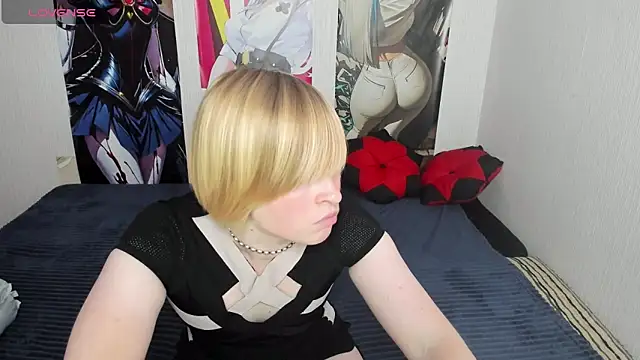 Snapshot of Cattie_w_ chatting on October 28, 2025, 1:17 am Cattie w online show from October 28, 2025, 1:17 am