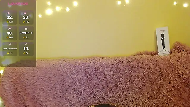 Snapshot of Irwi_Tomboy chatting on November 21, 2025, 1:43 pm Irwi Tomboy online show from November 21, 2025, 1:43 pm