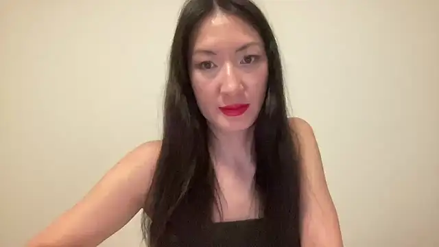 Snapshot of Fenaraya chatting on January 9, 2026, 9:44 pm Fenaraya online show from January 9, 2026, 9:44 pm