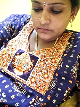 Snapshot of navyasree143 chatting on October 31, 2025, 1:52 pm navyasree143 online show from October 31, 2025, 1:52 pm