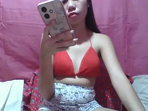 SweetPussie18x online show from April 3, 2026, 2:51 am