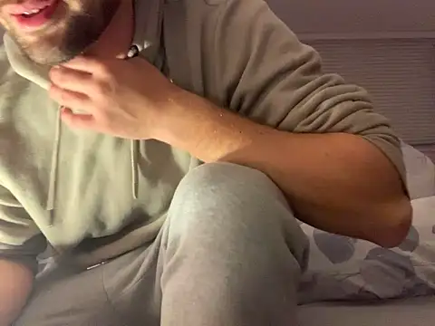 Snapshot of Jasonsnzuk chatting on October 14, 2025, 11:04 pm Jasonsnzuk online show from October 14, 2025, 11:04 pm