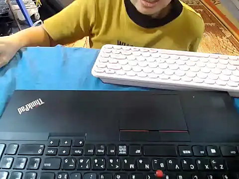 Snapshot of hyhy_99 chatting on December 14, 2025, 5:24 am hyhy 99 online show from December 14, 2025, 5:24 am