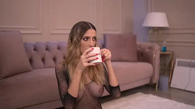 Snapshot of EllaBlake chatting on November 19, 2025, 5:18 am EllaBlake online show from November 19, 2025, 5:18 am