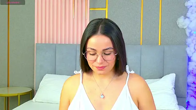 Snapshot of GabiBatista chatting on November 15, 2025, 5:11 am GabiBatista online show from November 15, 2025, 5:11 am