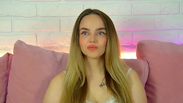 Snapshot of AnitaVenture chatting on February 25, 2026, 4:23 am AnitaVenture online show from February 25, 2026, 4:23 am