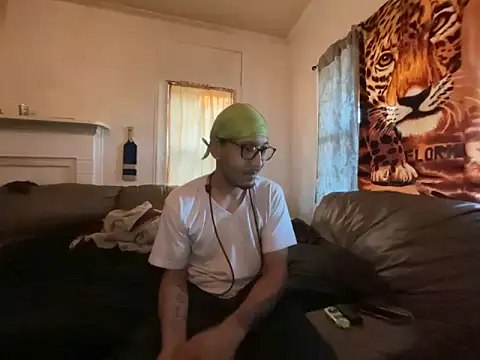 ThrowedWorldWide online show from March 10, 2026, 1:04 pm