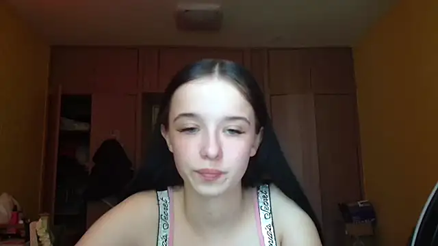 Snapshot of Emilia_Light chatting on April 24, 2026, 12:51 pm Emilia Light online show from April 24, 2026, 12:51 pm